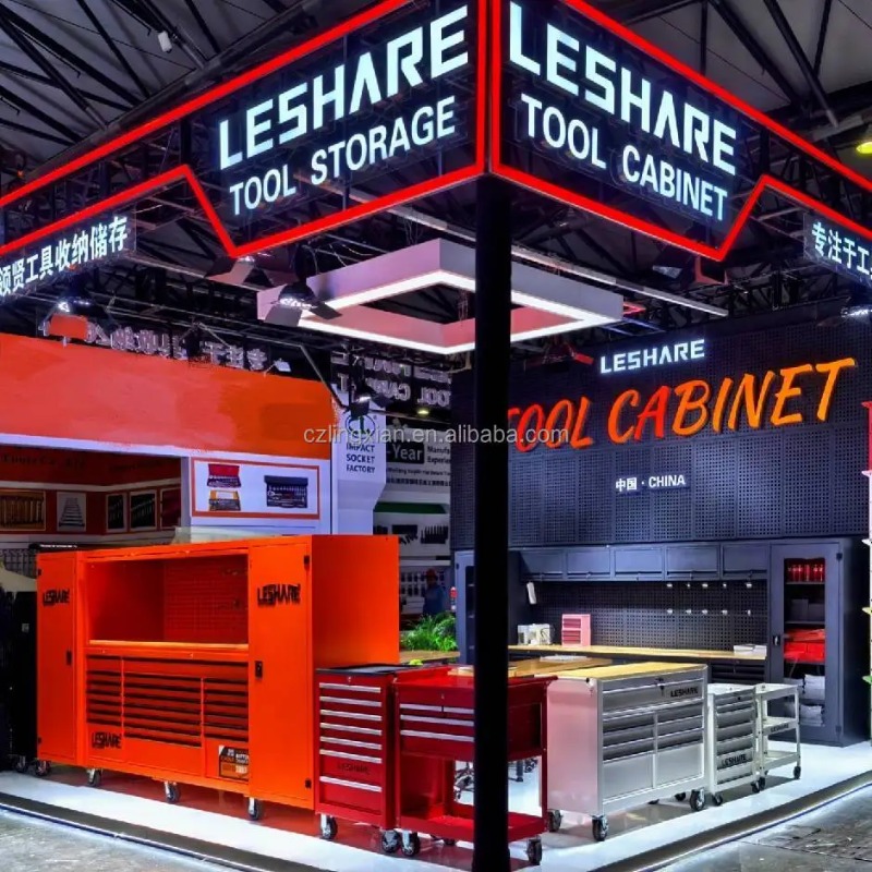 BlackTool Gereedschapskist op  - Tools Use In The Workshop recensie en prijs