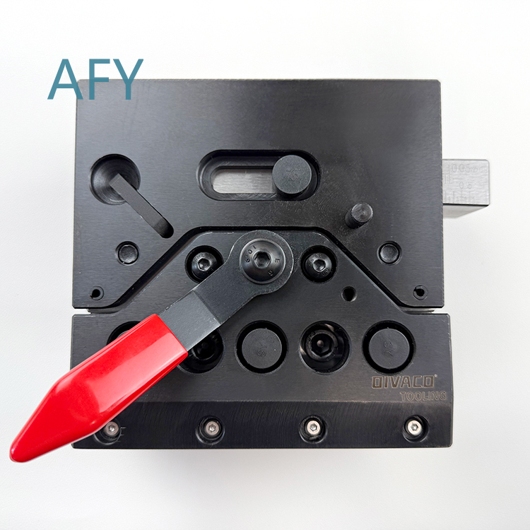 Hydraulische buigmachine voor  - Tools For Fabrication Workshop recensie en prijs
